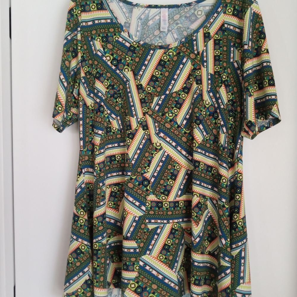 LuLaRoe Perfect T